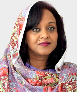 الكاتبة السودانية آن الصافي: واقع المرأة يتطلب وقفة عملية وحاسمة لأجل التمكين وتصحيح أوضاع النساء