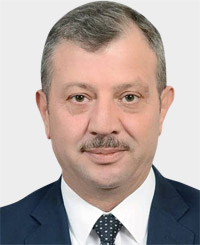 مدير المخابرات أحمد حسني صار خارج الواجهة السياسية منذ فترة طويلة