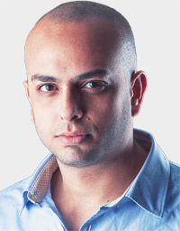 أحمد مراد: المبالغة في تجميل الشخصية تمثل عائقا أمام تقبل المتلقي للعمل