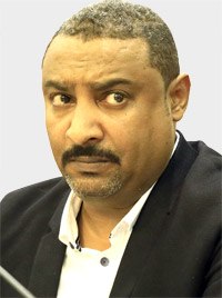 الصادق جلال الدين: الواجب أن تكون الزيادة في الأجور بنسب معقولة وتدريجية