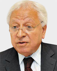 شوقي السيد: بناء جمهورية جديدة يتطلب تغييرا في الدستور القائم حاليا