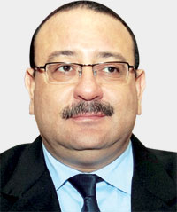 عبدالعزيز القطي: الأوضاع أصبحت قريبة من انفجار اجتماعي خطير
