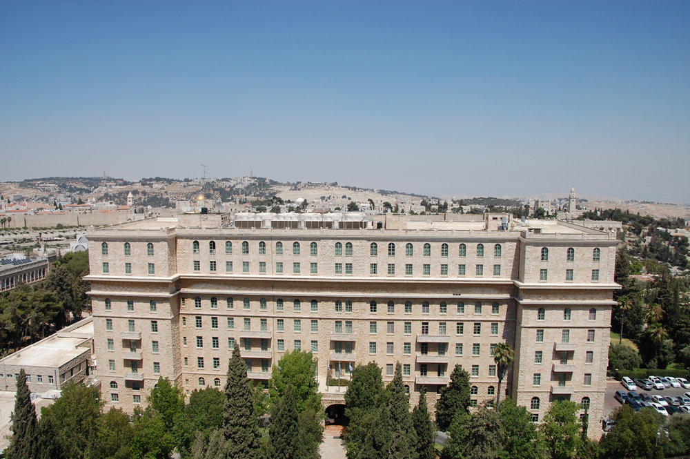 فندق الملك داود، أيقونة مدينة القدس والذي تم بناؤه من الحجر الجيري الوردي وافتتح عام 1931، من أهم معالم المدينة 