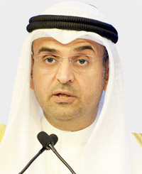 نايف الحجرف: هناك حرص خليجي على انعقاد القمة رغم الظروف الاستثنائية