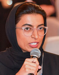 نورة بنت محمد الكعبي: من الضروري تخلي الإعلام الإماراتي عن الأفكار النمطية وفك القيود لفتح المجال أمام المواهب الإعلامية