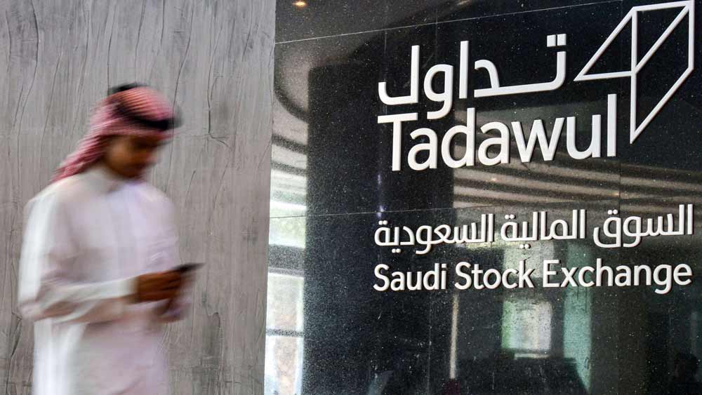 انهيار الخام الأميركي يلقي بظلاله على الأسواق العالمية
