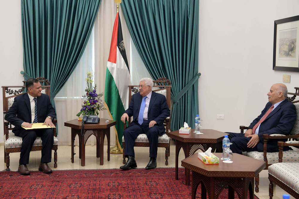 مبعوث السلطان قابوس للرئيس الفلسطيني