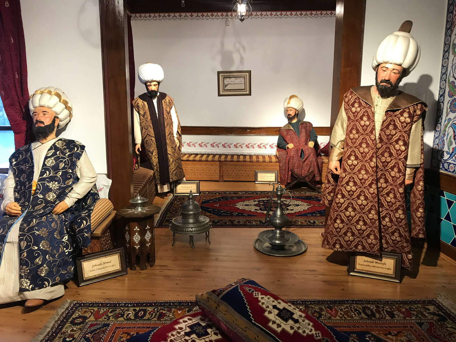 استحضار تاريخ فاشل 