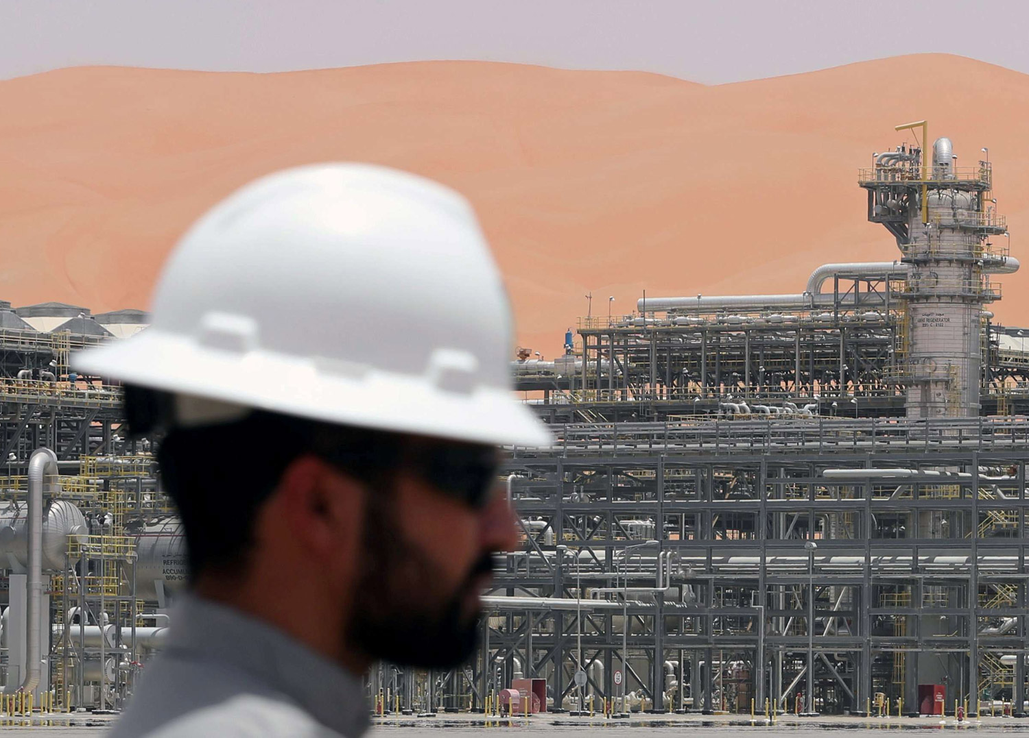 المصفاة ستقام في ولاية ماهاراشترا بغرب الهند، حيث يتوقع أن تبلغ طاقتها التكريرية نحو 1.2 مليون برميل يوميا
