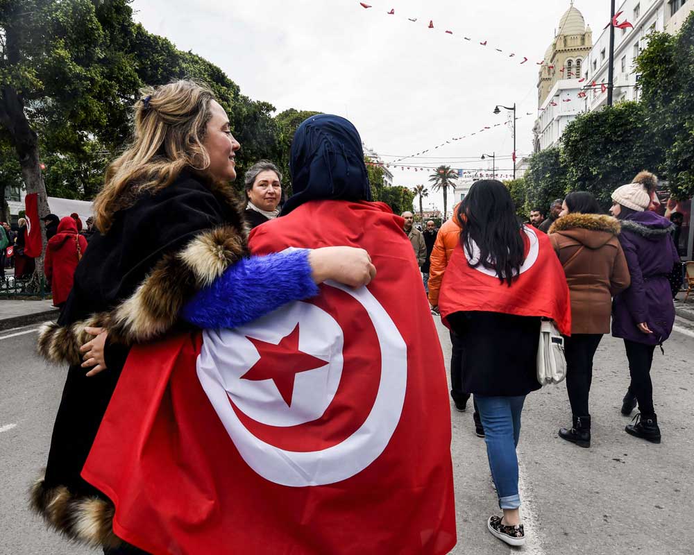 ترى ليلى الهمامي أن مكانة المرأة تجاوزت مستوى المكانة التشريعية والسياسية، وأنه آن الآوان لتتحول تلك المكانة إلى إمكان فعلي من شأنه أن يتجسد عبر اعتلاء امرأة منصة الحكم 