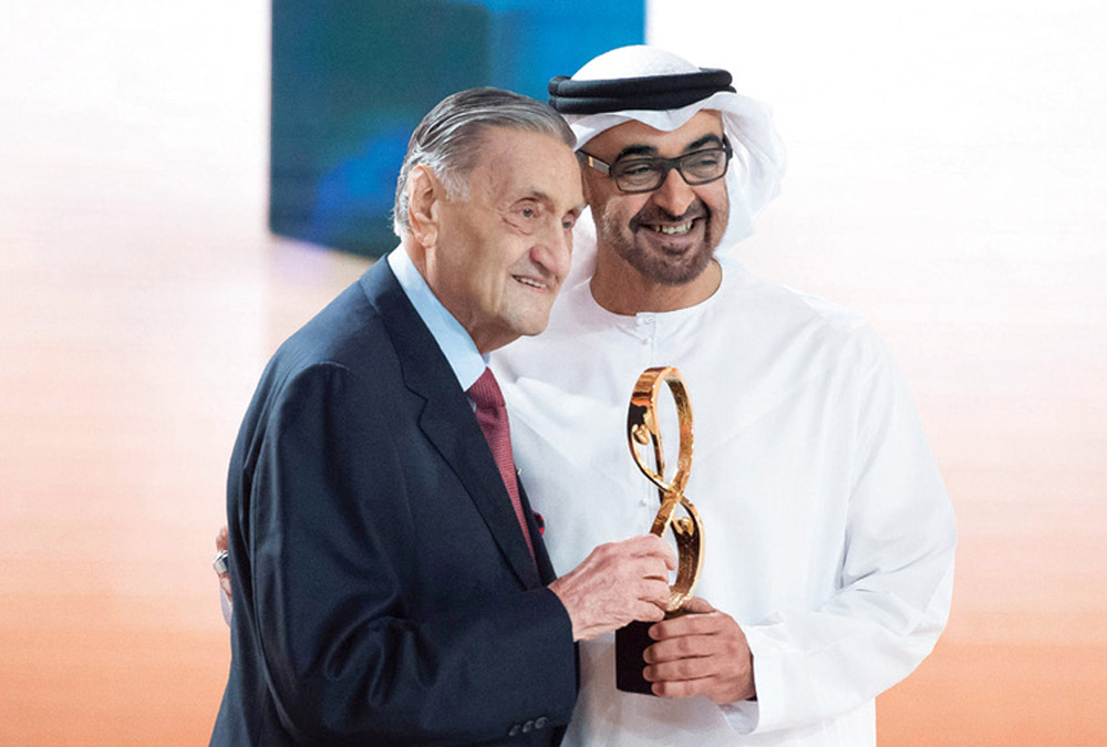 الشيخ محمد بن زايد آل نهيان ولي عهد أبوظبي يرثي الباجه جي في حسابه الخاص على تويتر بالقول "فقدنا اليوم رجلا عزيزا وصديقا وفيا، عمل مع الشيخ زايد بإخلاص منذ بدايات الاتحاد، وأسهم بخبرته وعطائه ومواقفه النبيلة في إيصال صوت الإمارات إلى العالم"