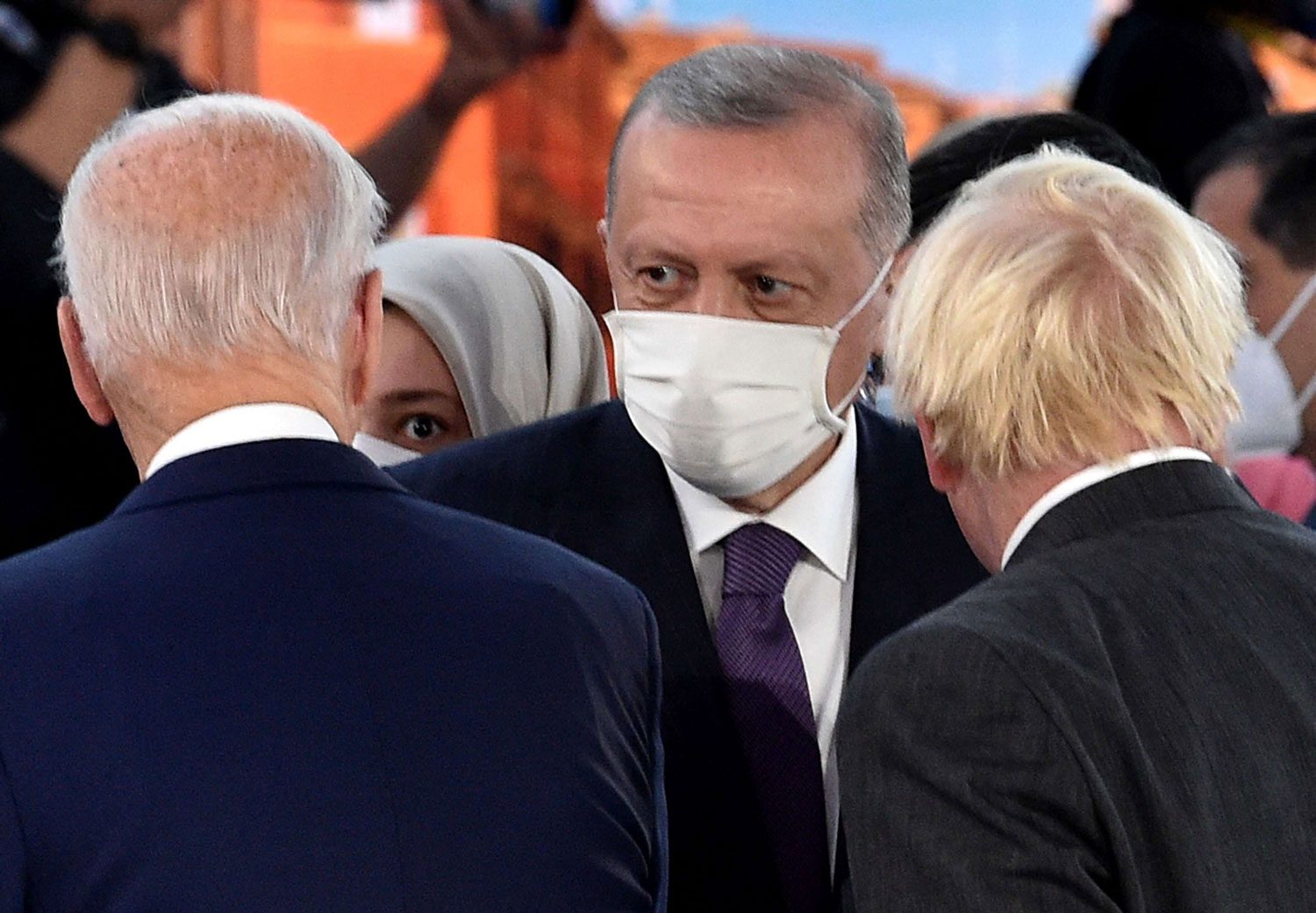 على أردوغان إصلاح المسار