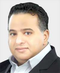 رشيد البغيلي: مصطفى أحمد فضل ألاّ يغني في حفل الافتتاح، بل أن يستمع إلى أبنائه