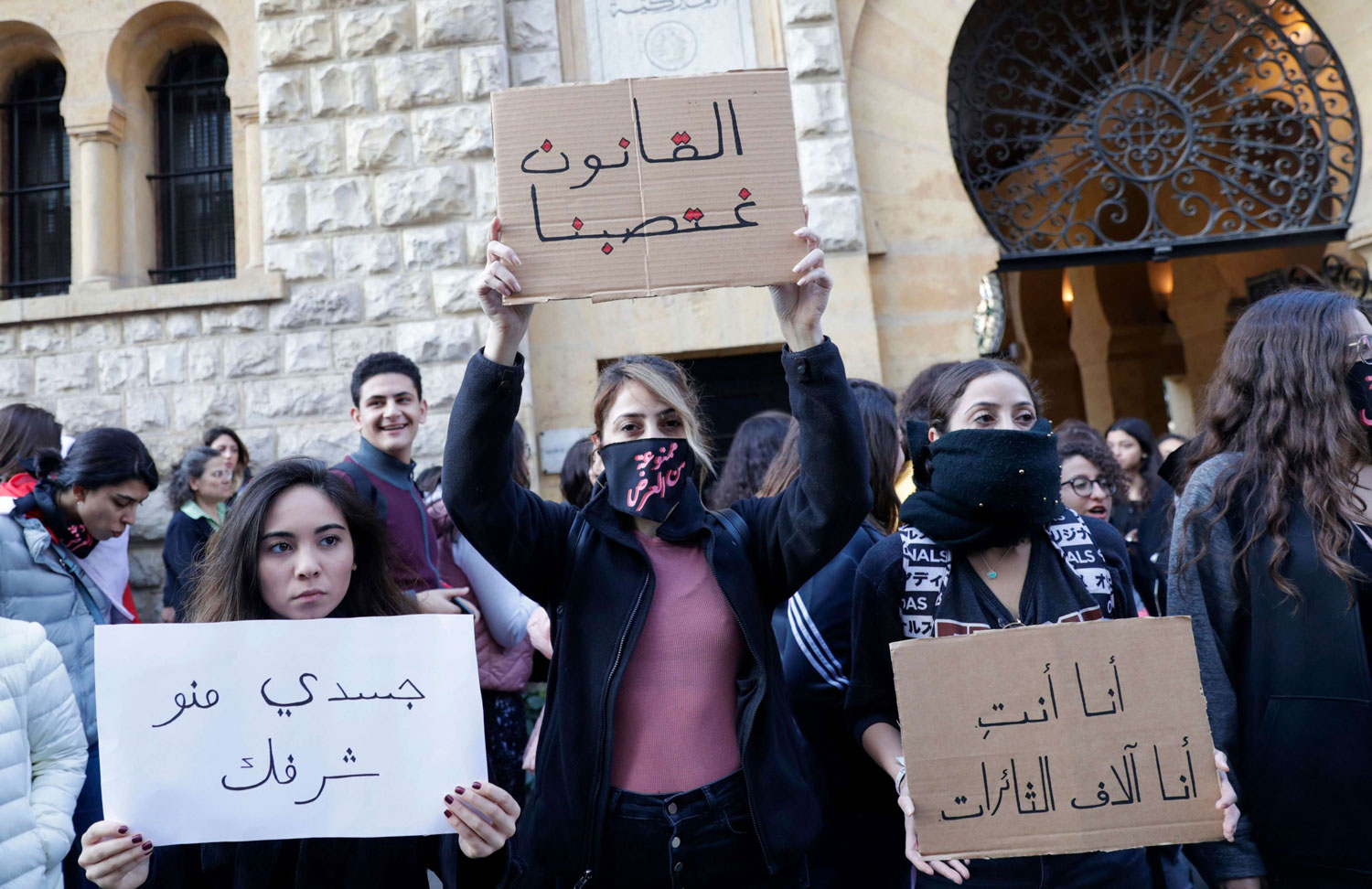 غياب النضج الجنسي لدى المجتمعات العربية
