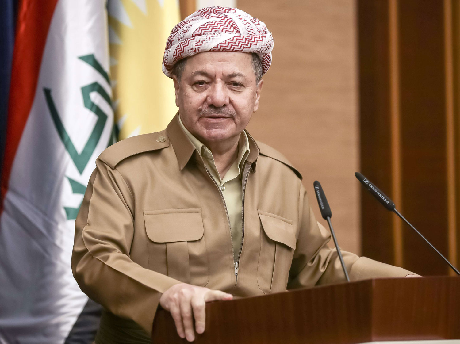 مسعود البارزاني أقام استفتاء الاستقلال على حسابات خاطئة وفوجئ بخذلان الولايات المتحدة التي تركته لمصيره في مواجهة الرد الإيراني - التركي - العراقي العاصف