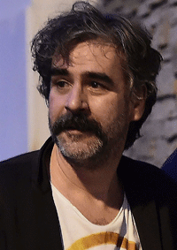 دينيس يوجيل: لا أعرف لماذا أفرج عني أو لماذا تم اعتقالي العام الماضي، لكنني أدرك أن لا اعتقالي ولا أخذي كرهينة لهما أي علاقة بحكم القانون