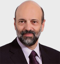 عمر الرزاز: أولويات الحكومة إنهاء العجز في الموازنة وتعزيز الشراكة مع القطاع الخاص