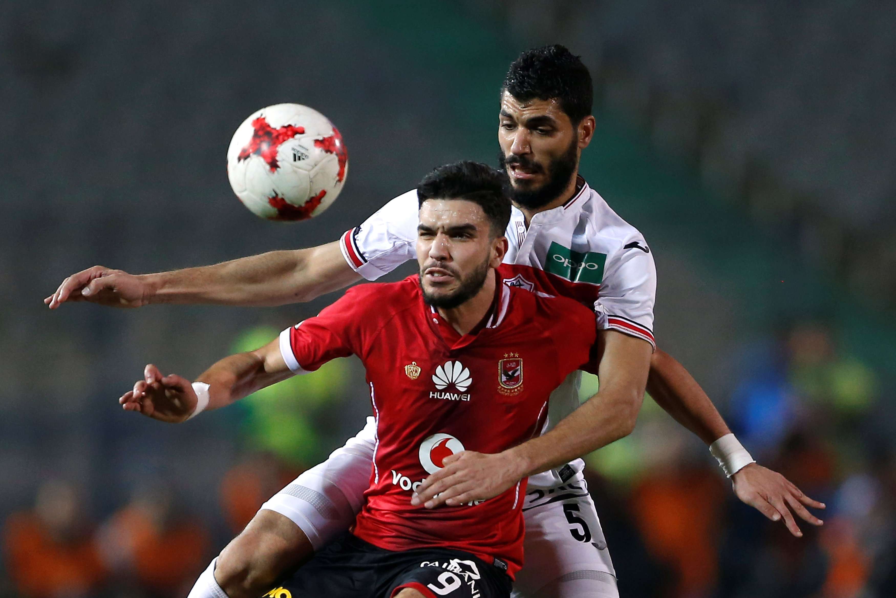 الصراع في أعلى القمة