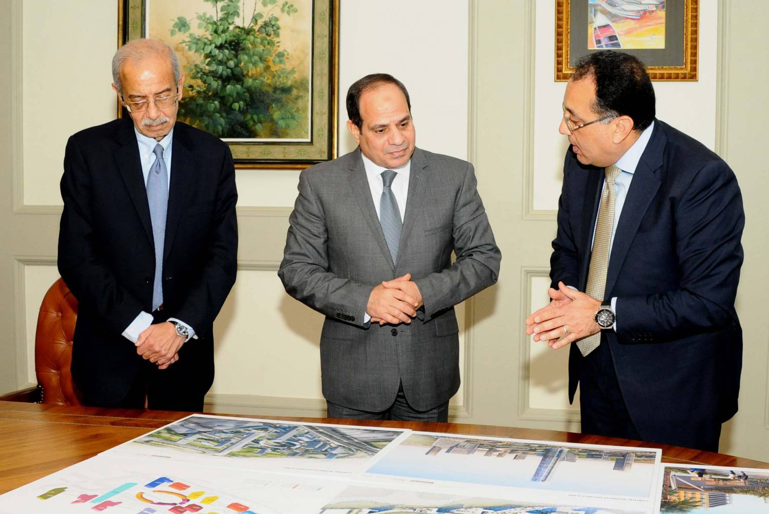 جميع مشروعات السيسي، من حسن حظ مدبولي، تركز على الجانب العقاري وتطوير البنى الأساسية، وبناء عاصمة إدارية على بعد 40 كيلومترا شرق القاهرة، والشروع في بناء ما يسمى بمدن الجيل الرابع، ومنها مدينة العلمين الجديدة على البحر المتوسط