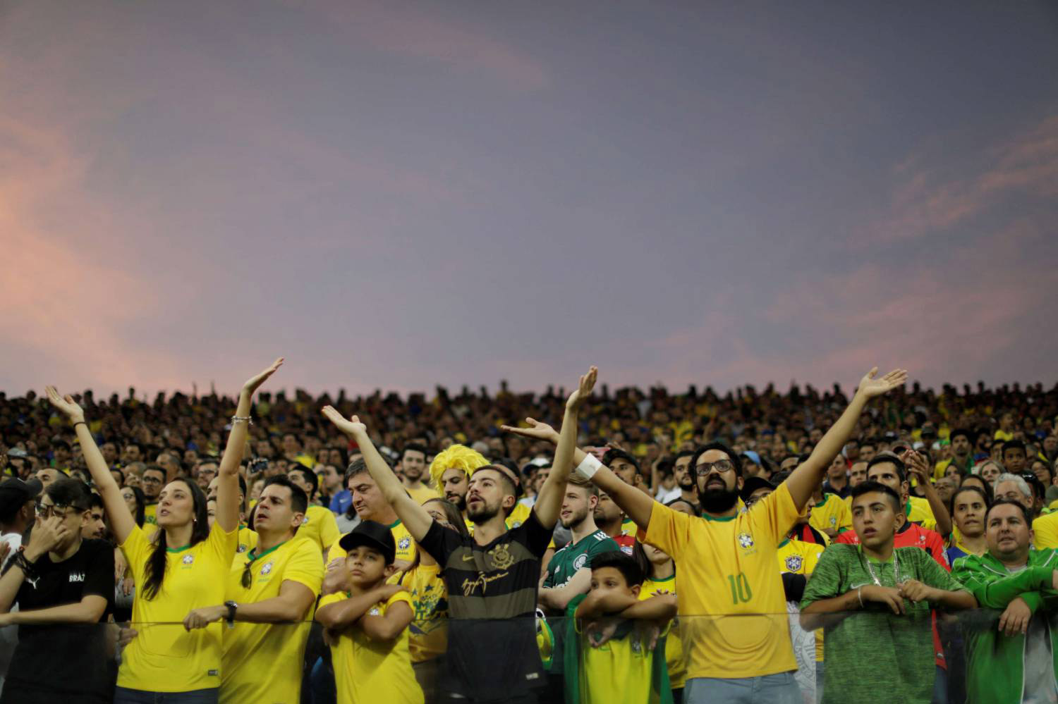 الجماهير البرازيلية تنتظر اللقب التاسع