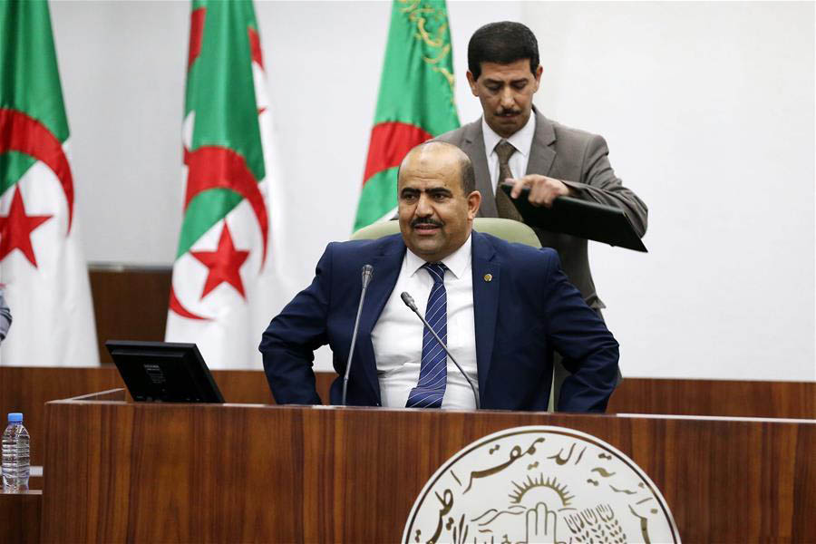 [ منظمة المجاهدين تعتبر أول من وضع العصا في عجلة شنين، حين طالبته مؤخراً بتفعيل قانون تجريم الاستعمار، الذي أجهض بإيعاز من نظام بوتفليقة