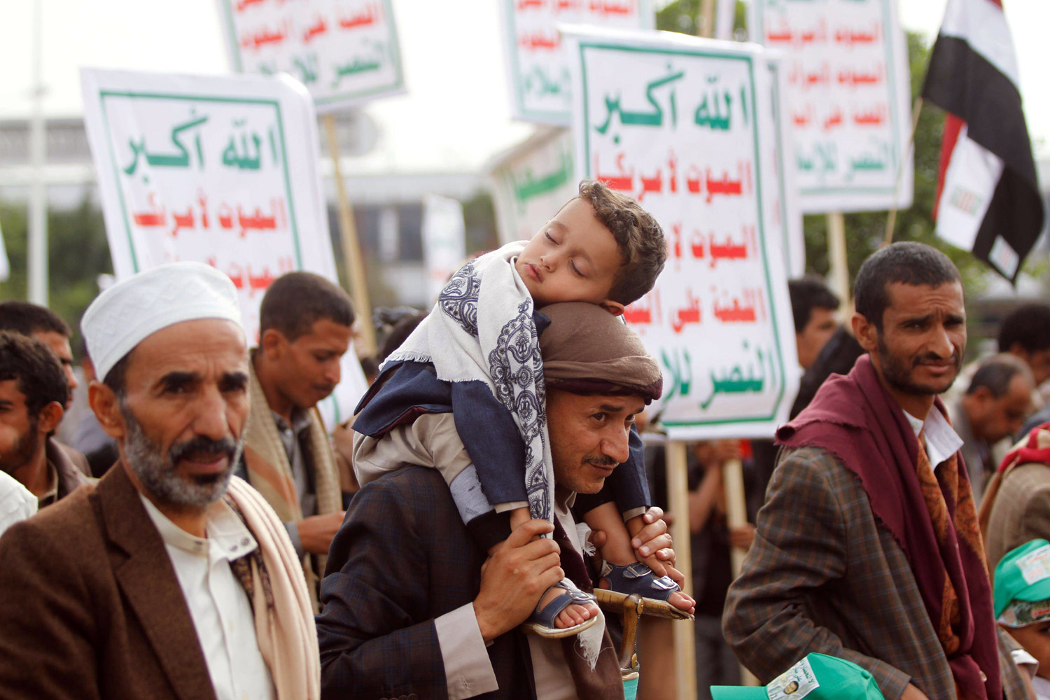 المشروع الإخواني-الإيراني، لمن يقرأ مكونات الواقع منفردة مشروع متنافر، في حين أن نماذج استخدامه في العراق وسوريا تشير إلى وحدته كأداة تأجيج للفتن داخل القطر الواحد