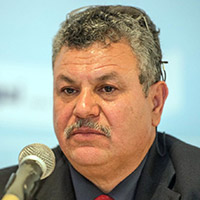 محمد علي الأصفر: لا يزال للصحافة الورقية طقسها الخاص وميزة التوثيق الورقي لا تتوفر في مواقع التواصل