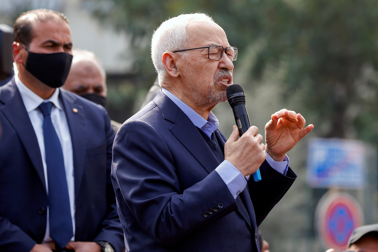 الجيش في نظر الغنوشي خزان احتياطي للقمع