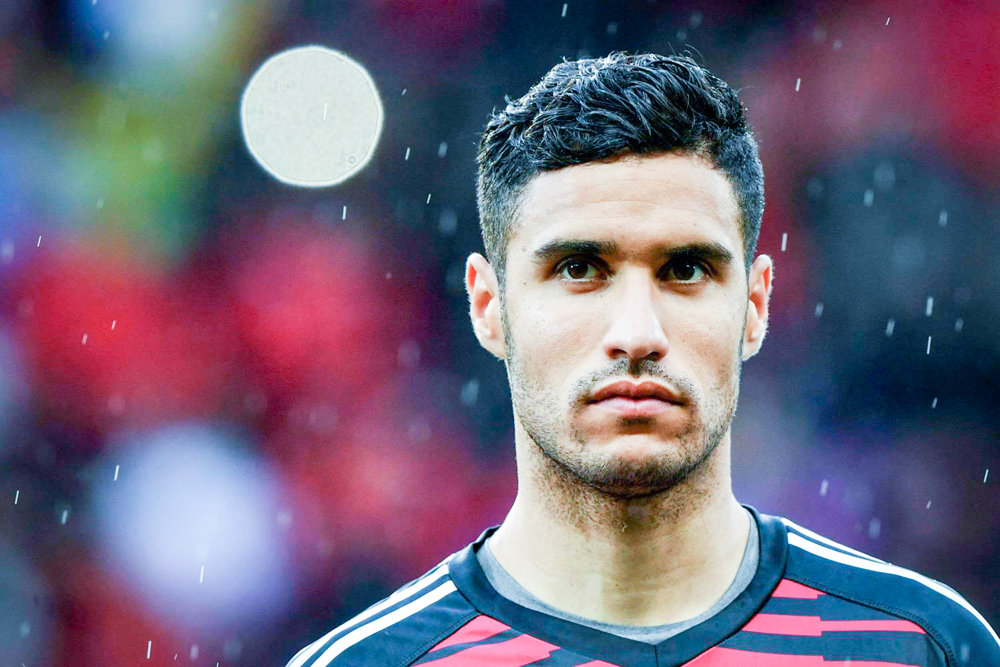 منير المحمدي حارس مرمى المنتخب المغربي: لم يتعاملوا معنا مثل البرتغال وإسبانيا، هذا ما يشعرنا بالغضب، لو تعاملوا مع المغرب مثل إسبانيا لكنا نحتفل الآن بالتأهل