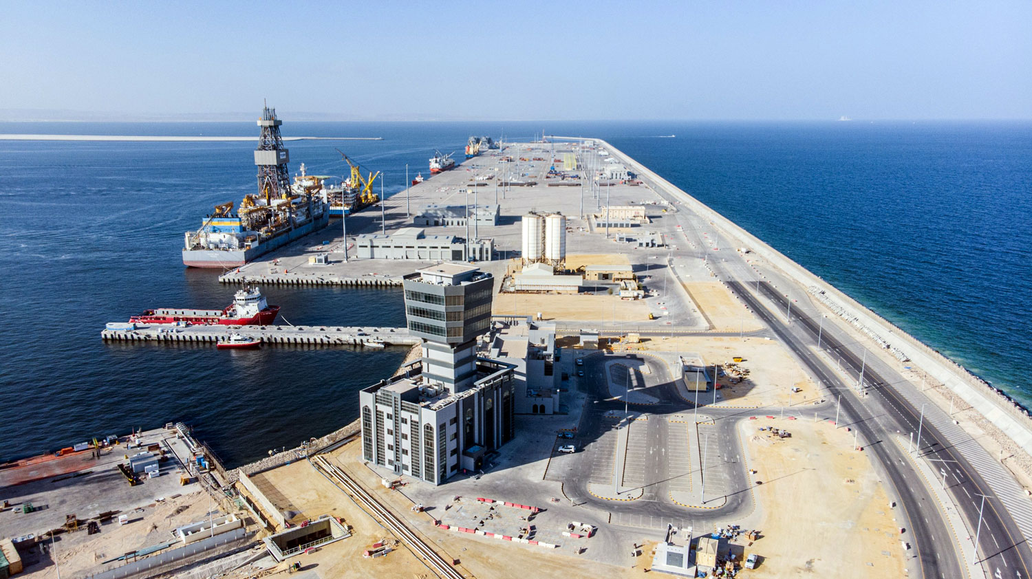 مشروع الدقم سيعمل على تلبية الطلب العالمي من الهيدروجين الأخضر ومشتقاته