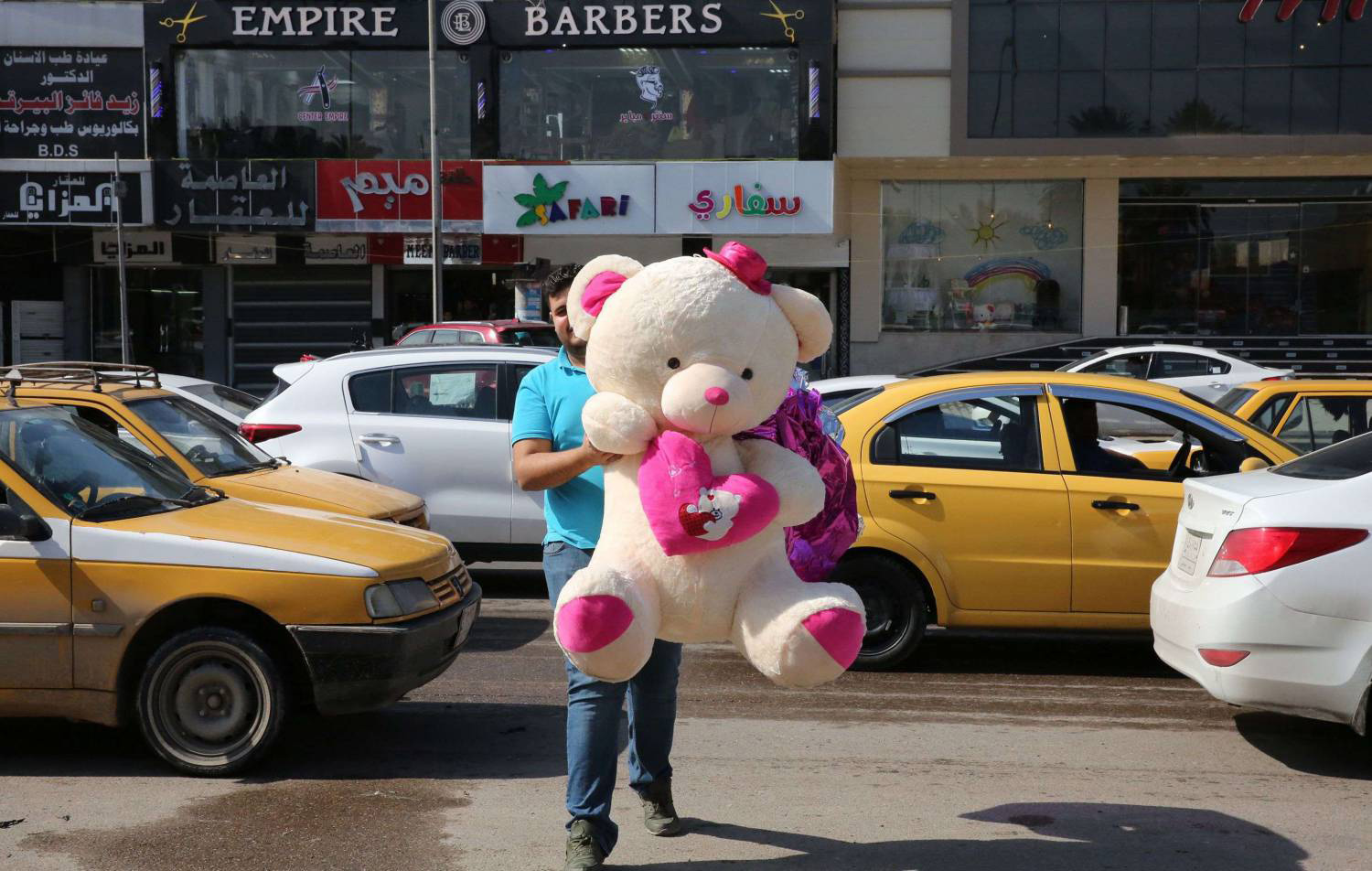 المرأة في زواج المتعة لا تحصل على حقوق الزوجة العادية
