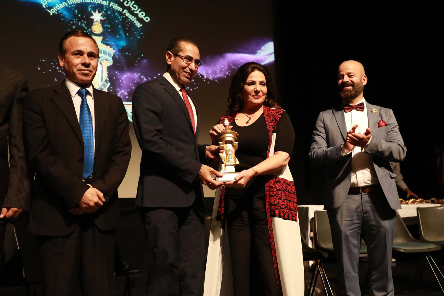 الفنانة عبير عيسى تقترح جائزة تخصّ شريط الصوت