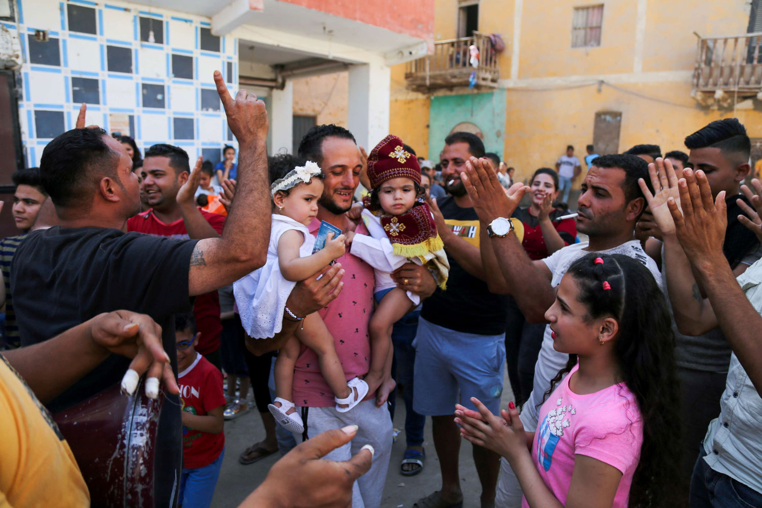 الحكومة المصرية لجأت إلى فرض عقوبات على كثرة الإنجاب، وتقديم مزايا مادية للملتزمين بتنظيمه، لكن النتائج جاءت عكسية