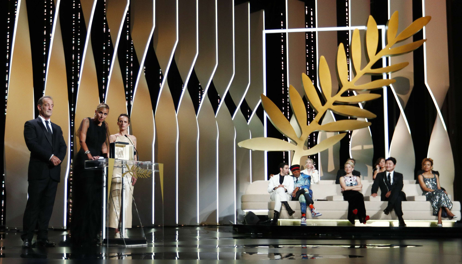 المهرجان السينمائي العالمي يبعث رسالة انفتاح كبرى وقد أتاح مساحة كبيرة للسينمائيين الشباب على حساب آخرين مخضرمين