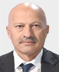 رضا بالحاج: الشاهد دخل في مسار من شأنه دفع البلاد نحو المجهول