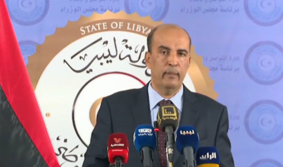 الكوني الذي يدرك تفاصيل المشهد الليبي، استطاع المحافظة على وجاهته الاجتماعية، فاختارته الأمم المتحدة كمستقل في اجتماعات الصخيرات