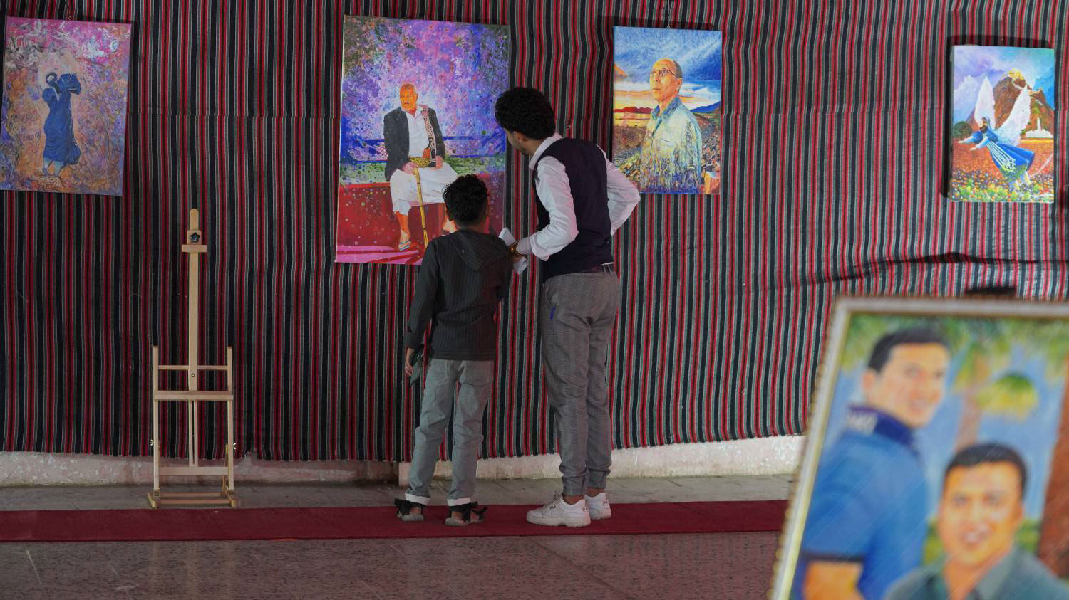 معرض فريد يصور الحياة في اليمن كما هي