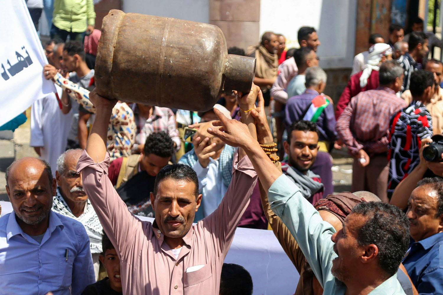 أساسيات المعيشة باهضة الثمن