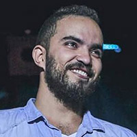 محمد أشرف يقدم اعتذاره للمذيعين والعاملين في إذاعة القرآن الكريم لكن أصابع الاتهام ما زالت موجهة ضده