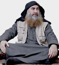 أبوبكر البغدادي زعيم داعش وجد موطئ قدم لتنظيمه  في مناطق سُنّة العراق على أرضية فشل الإخوان في ملء الفراغ أمامه