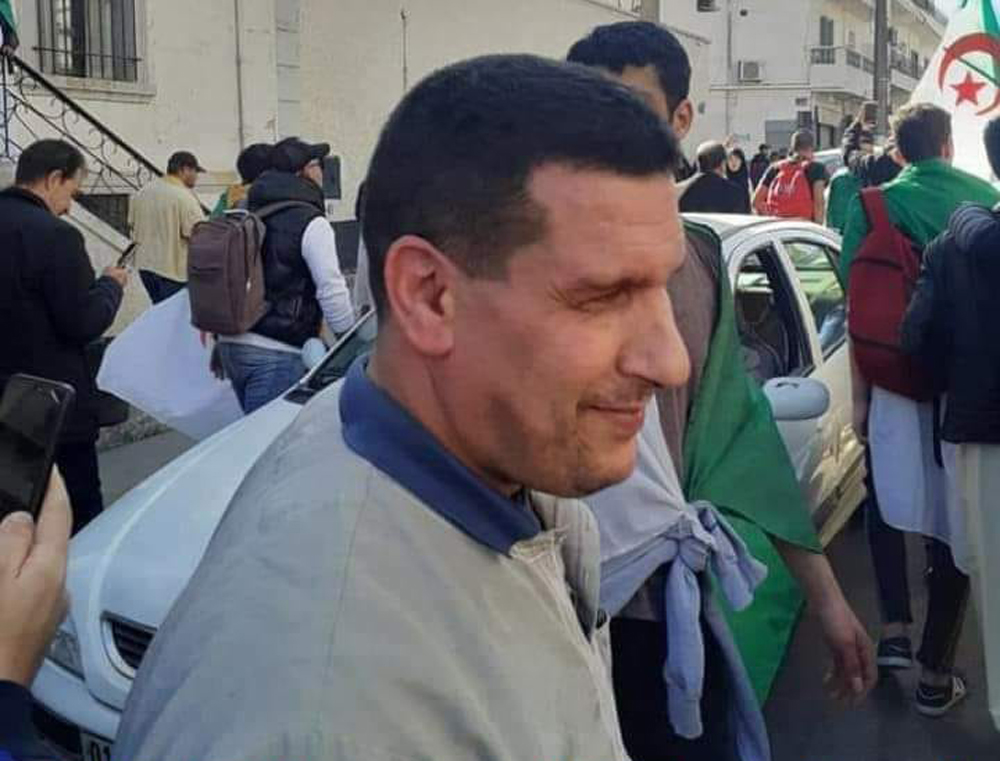 سجن علي جمال طوبال على خلفية المنشورات المتعاطفة مع الاحتجاجات السياسية للحراك الشعبي