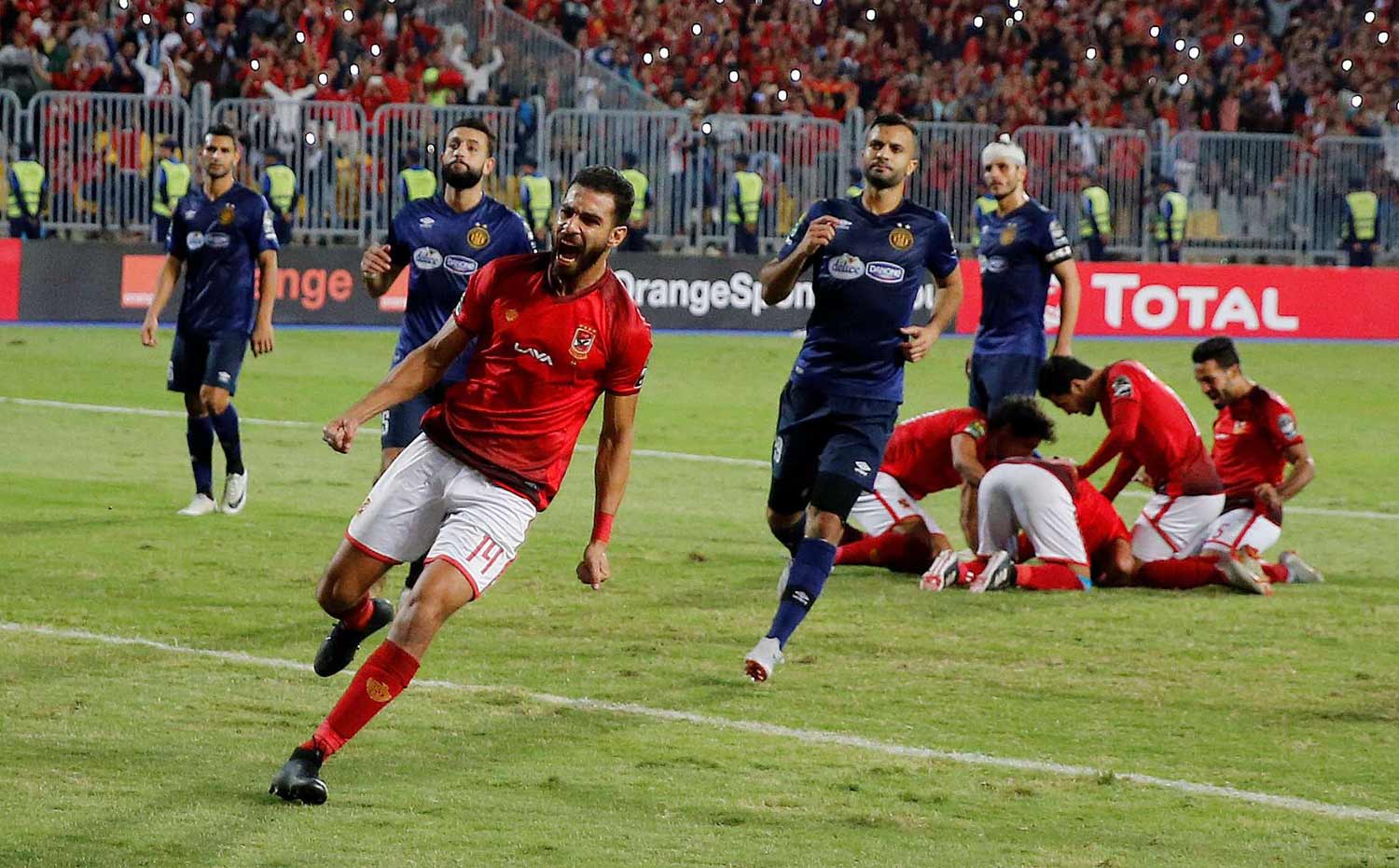 غيابه مؤثر 