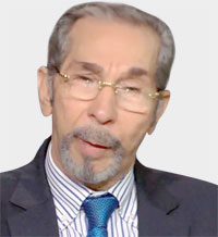 رشاد عبده: الحكومة تكسر حلقات الاحتكار وتشتري رضاء المستهلكين
