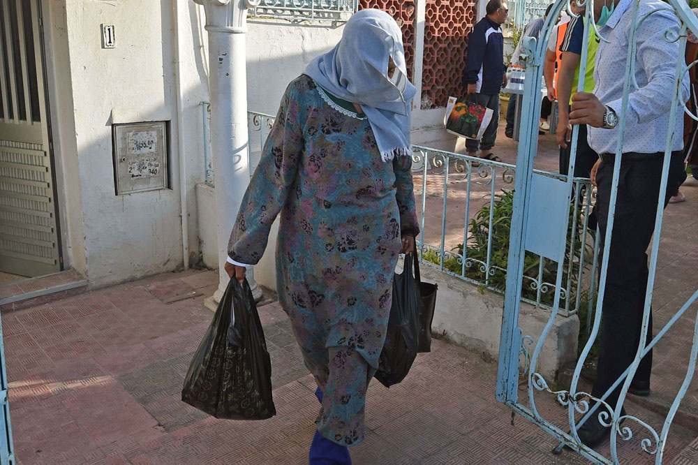 تأثير الأزمة على رفاه الأشخاص كبير وعميق، لكن النساء يتضررن أكثر من الرجال من حيث الأمن المالي والرفاهية العقلية