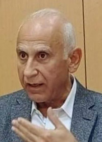  الأدب راصد لكل ما يمر بالمجتمع من موجات زمنية قد تأخذه إلى قمة تلك الحقبة أو تسحبه إلى قاعها