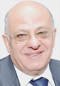 فؤاد ثابت: البنية التحتية بشرق بورسعيد تحتاج إلى تطوير لجذب الاستثمار
