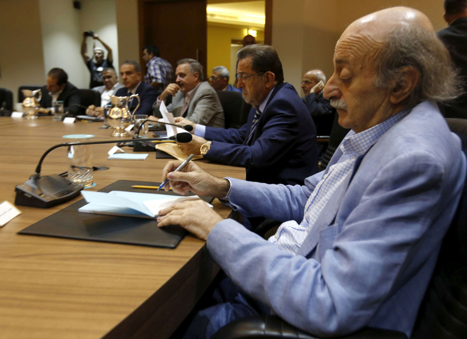 جنبلاط خيّر التزام قدر من الهدوء في مواجهة الحملة الموجّهة ضده