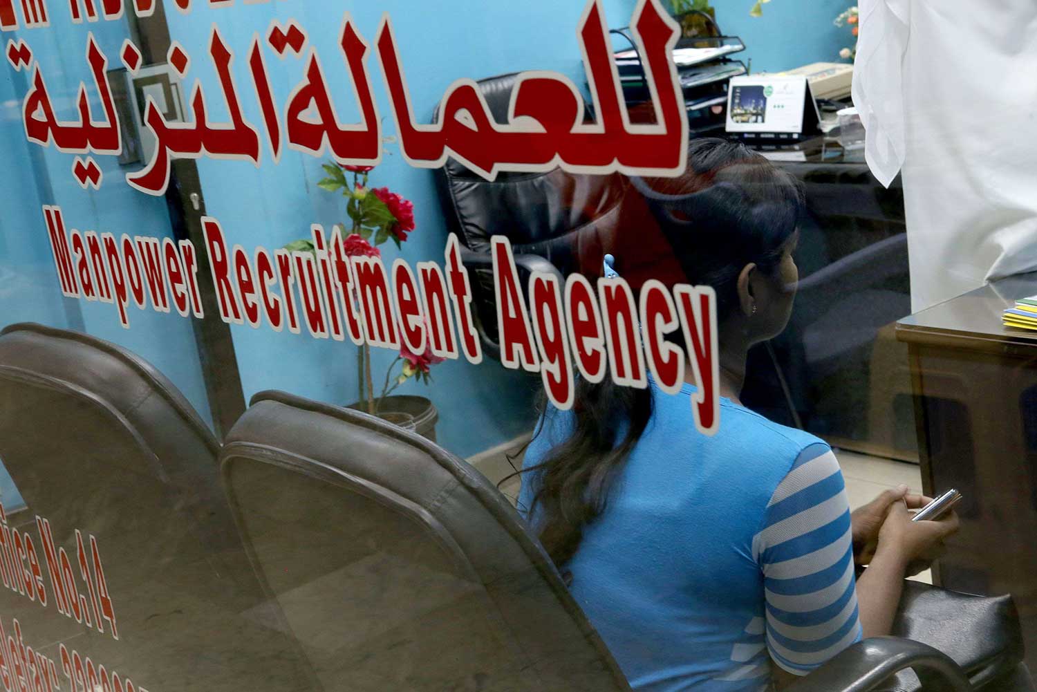 كورونا زاد الصعوبات المالية الناجمة عن تراجع النفط