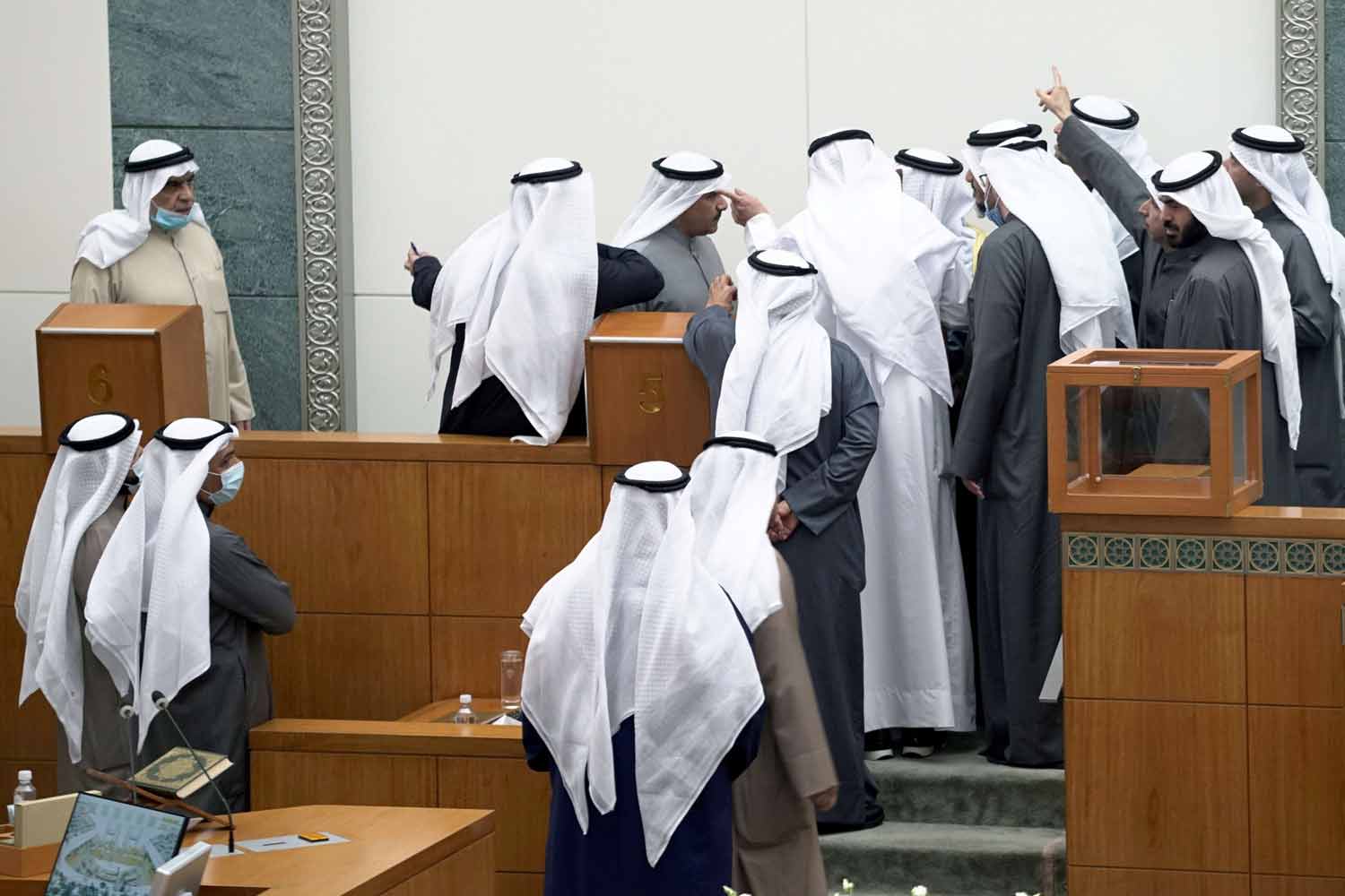 البرلمان سيعود لكن ليس بصيغته الحالية 
