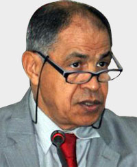 الميليشيات المسلحة تؤمن للشباب طرقا للسفر خارج البلاد عبر المنح الدراسية أو من أجل العلاج بفضل تغلغلها في مؤسسات الدولة